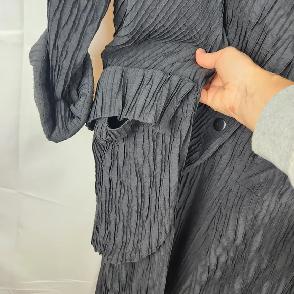 Moyuru Japan Oversized Light Coat - L in EUC - Picture 7 of 15